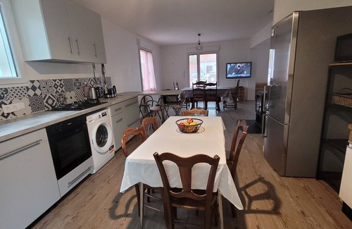 LʼIle-dʼOlonne Maison | MAISON POUR 8 PERSONNES SUR TERRAIN ARBORE CLOS DE 1200M2. ANIMAUX ACCEPTES