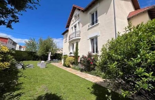 La Pradelle Maison | Large house with garden