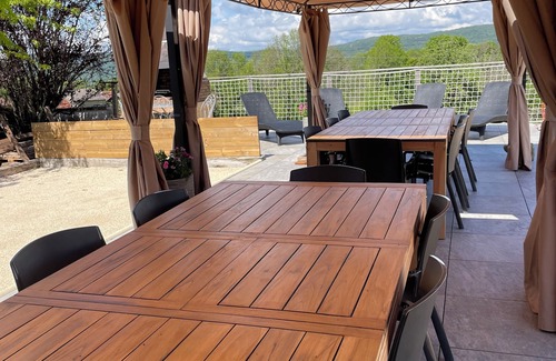 Ordonnaz Maison | Grande maison avec piscine pour groupes d'amis et familles, séminaires