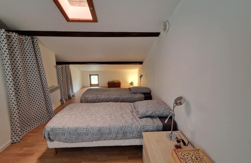 Roullens Maison | Large House with terrace - view of the City of Carcassonne