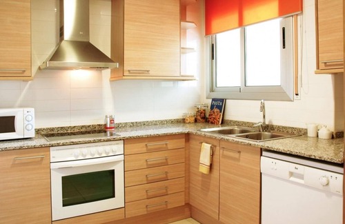 Creixell Villa | Grandes maisons avec terrasse et piscine pour 6 personnes. Réf.via augusta-6