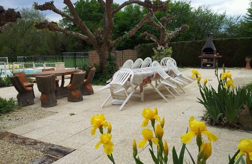 Creysse Villa | Grande Maison indépendante avec accès Handicap. Piscine , Parking ,privé.