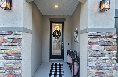 Palm Coast Maison | LARGE <new> Luxury Home in Palm Coast: 3 bathrooms + 86" TV + Office