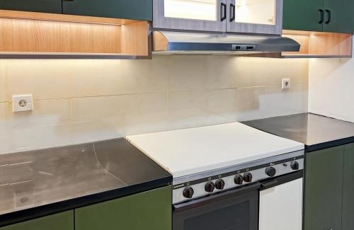 Menteng Appartement | Large & Luxury Menteng Apt 3BR Pool, Gym Wi-Fi