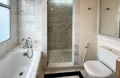 Menteng Appartement | Large & Luxury Menteng Executive Apt 3BR with Pool, Gym Wi-Fi by 2ndHome