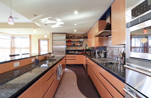 Brookmont Maison | Grande maison moderne près de Washington DC: 4 chambres pour 9 personnes