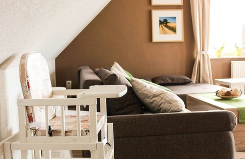 Mecklenburger Seenplatte Appartement | Grande nouvelle. 4 Chambre-appartement à Neubrandenburg