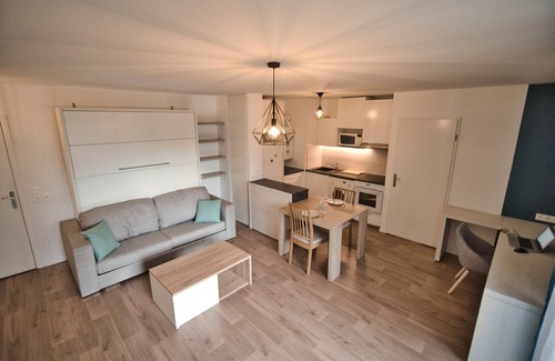 Arpajon Appartement | ★ Grand studio neuf avec loggia proche gare et CH : )