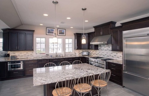 Loveladies Maison | Large Ocean Side Home with Beautiful Views