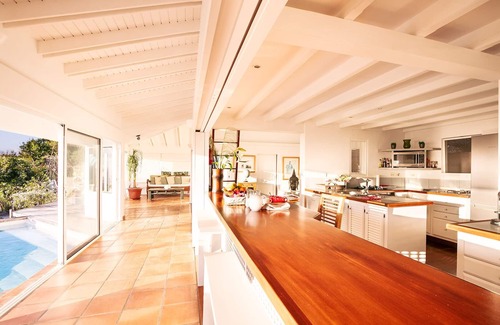 Vitet Maison | Grande villa avec vue sur l'océan accrochée au calme