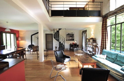 Saint-Front-sur-Nizonne Maison | Grande maison ancienne, au calme avec piscine privée