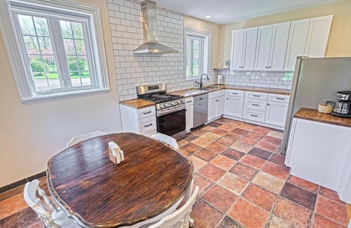 Halifax Appartement | Large One Bedroom Apartment in Historic Farmhouse - Family Friendly!