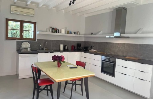 Ecretteville-sur-Mer Maison | Large, quiet house 1.5 km from a quiet beach.