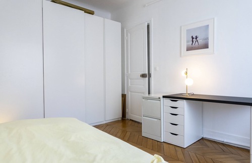 12th Arrondissement Lit Et Petit-Déjeuner | Grande chambre calme et confortable, Paris 12e tout près du métro Daumesnil