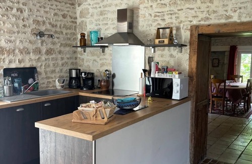 Ardillieres Maison | Grand gîte au calme avec piscine
