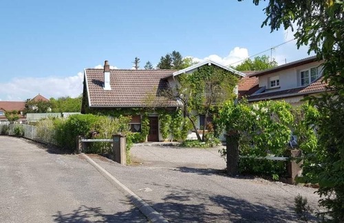 Froideterre Cottage | Grande Maison Familiale Rénovée à Froideterre