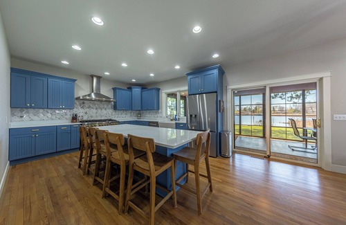 Crosby Maison | Multi-generation lakefront home very close to Cuyuna Trails and downtown Crosby
