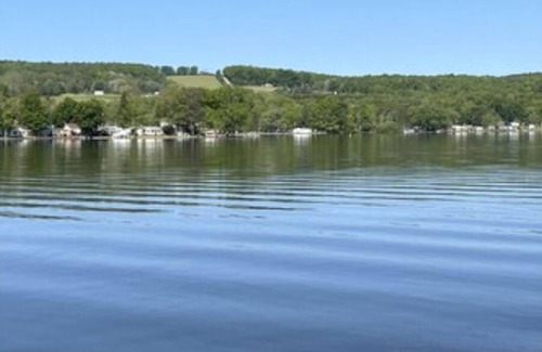 Bradford Location De VR | Large RV site with drive through on Lamoka Lake