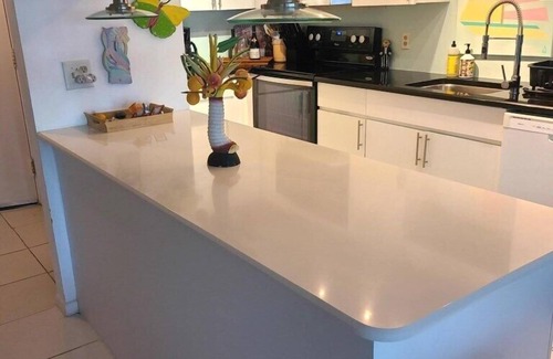 Rock Harbor Copropriété | Large spacious Island Condo - Key Largo