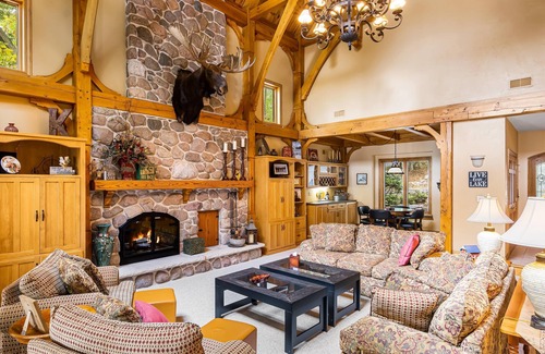 Green Lake Maison | Large, spacious lakefront home with room for all!!