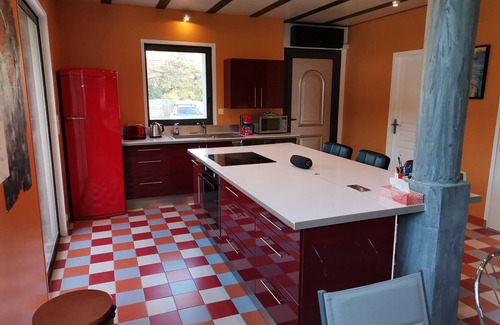 Fontanes Maison | Large stone house, swimming pool, billiards, petanque area, table soccer