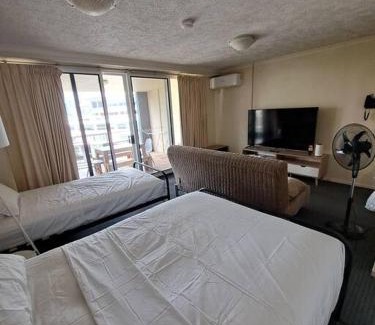 Fortitude Valley Appartement | Large studio balcony, spa & pool