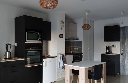 Gruissan Appartement | Grand Studio dans résidence calme à 300m de la plage