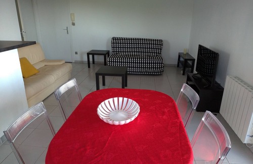 Seilh Appartement | Grand Appartement T2 au golf de Seilh