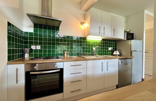 Seytroux Appartement | Grand appartement Penthouse, balcon, 10 couchages, la famille et les animaux domestiques.