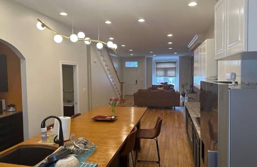Le Droit Park Maison | Large Townhouse Near Florida Ave & U Street!