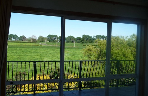 Waitoa Maison | Grande villa de campagne de cinq chambres sur deux niveaux