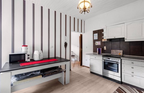 Senhals Maison | Large vacation home in beautiful Nehren on the Moselle