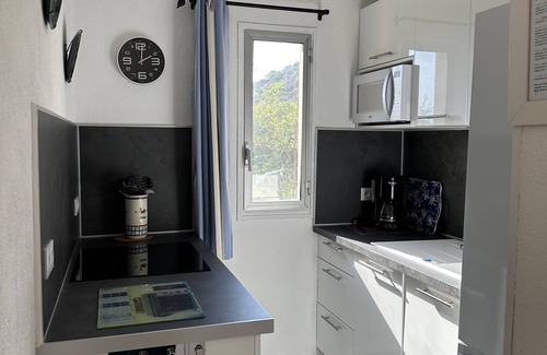 La Napoule Appartement | Grand studio très calme 38 m2 terrasse 18 m2 vue piscine/ jardin