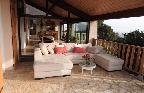 Llauro Maison | Grande villa , 7 personnes, 4 chambres, très calme, piscine, vue mer et montagne