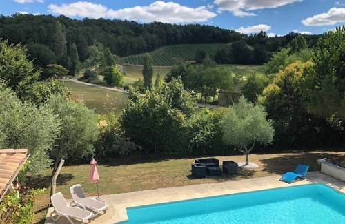 Sainte-Juliette Villa | Grande villa, piscine individuelle, au calme