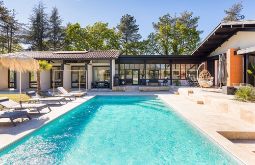 Montauban Maison | Grande Villa avec Piscine : Évasion Parfaite !