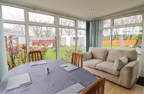 Mauchline Maison | Largieholm