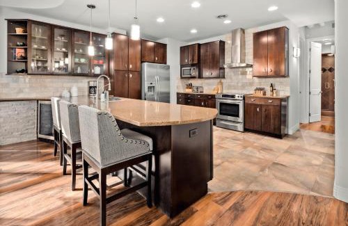 LoDo Maison | Larimer Square Luxury - Office - Downtown Hub