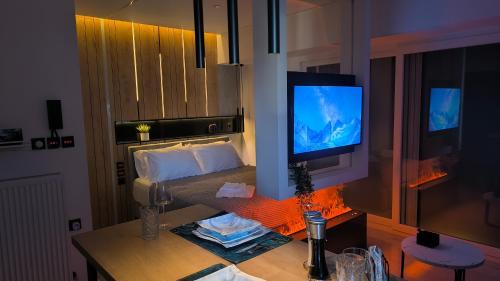 Larissa Appartement | Larisa Absolute Suites, Sky View Smart Home
