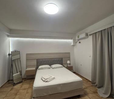 Larissa Appartement | Larisa City Ap 5 with parking