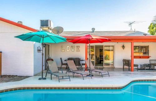 Paradise Valley Village Maison | Larkspur Villa - Lovely & Entertaining Hot Tub with pool, resort living!
