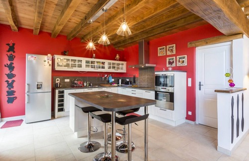 Saint-Avit-Saint-Nazaire Villa | Lartigue - Quatre Chambres Villa, Couchages 8
