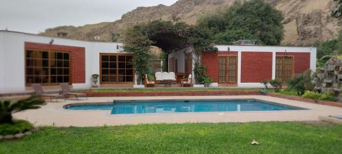 Pachacamac Maison | Las buganvilias