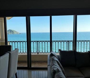 Marina Mazatlan Appartement | Las Gavias frente al mar