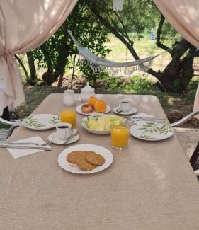 Henche Maison | Las Golondrinas de Henche