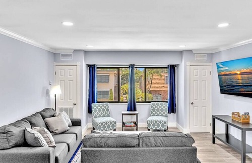 Nurmi Isles Appartement | Las Olas Luxury 2BR Apt + Pool