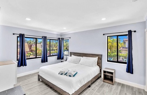Nurmi Isles Appartement | Las Olas Luxury 2BR Apt + Pool