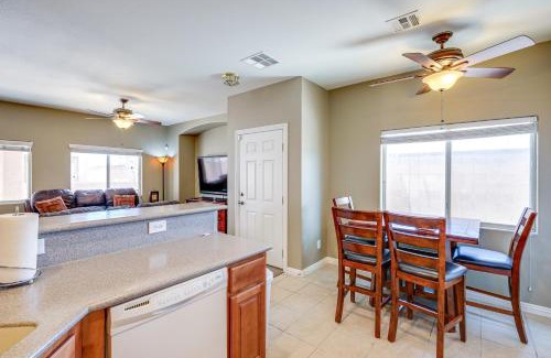 Sunrise Manor Appartement | Las Vegas Condo with Patio and Pool Access!