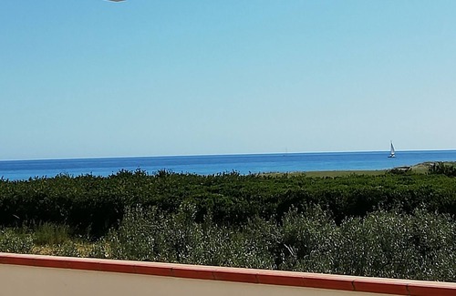 Foca Appartement | LAST MINUTE on the BEAUTIFUL SEA 3 bedrooms + 2 large terraces 2 bathrooms 3min walk to the beach