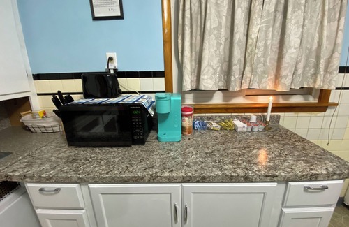 Cheektowaga Maison | Late night breeze of Buffalo and Niagara